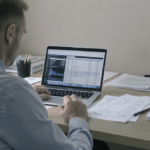 découvrez des stratégies efficaces et rapides pour optimiser la trésorerie de votre entreprise et assurer sa stabilité financière.