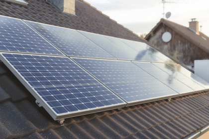 découvrez si une batterie est vraiment nécessaire pour maximiser les bénéfices de vos panneaux solaires et optimiser votre investissement énergétique.